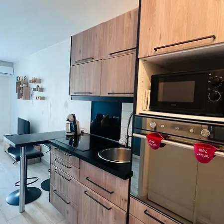 De Lina - Abri-cotier - Self Check-in - *