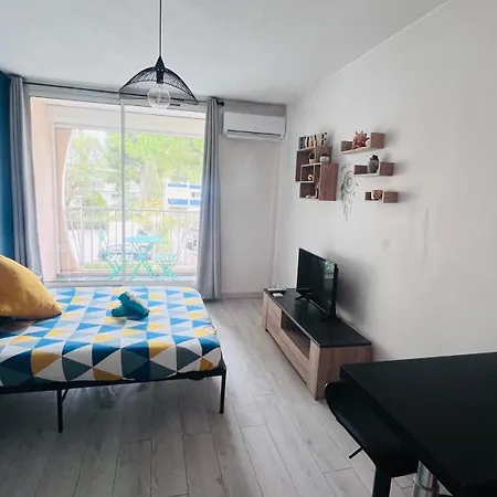 De Lina - Abri-cotier - Self Check-in - *